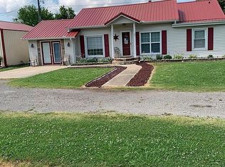 601 W Maple St, Advance, MO 63730