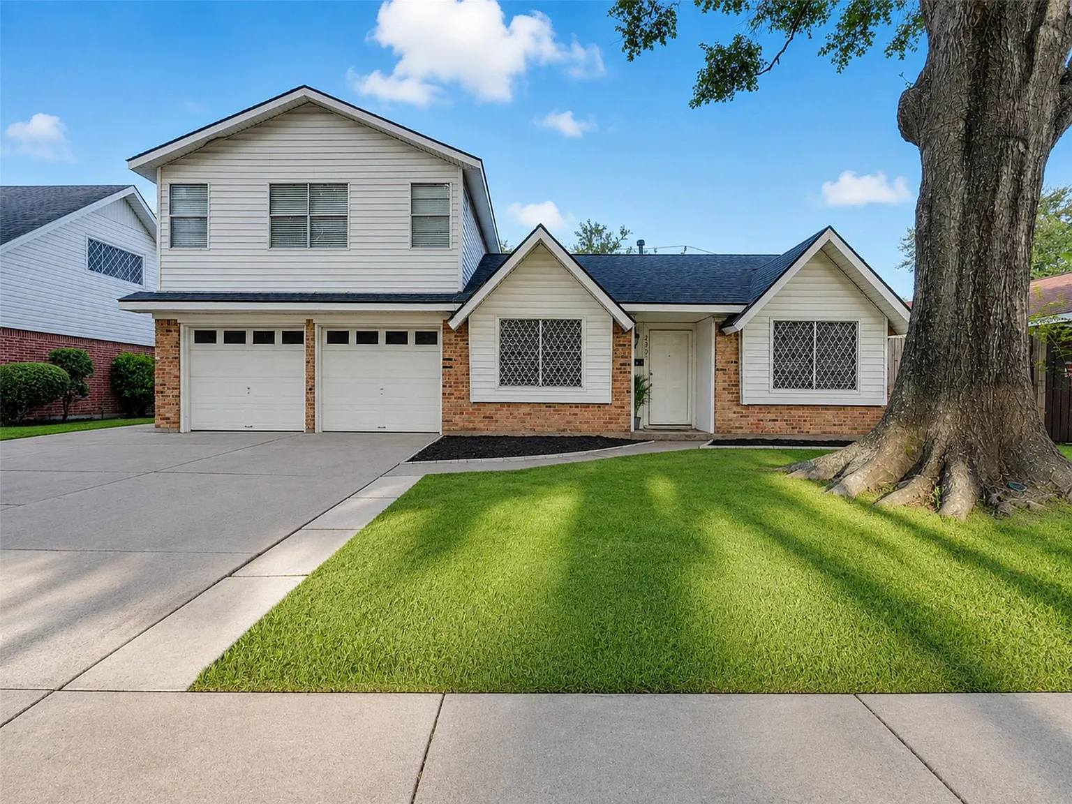 4 bed, 3.0 bath, 1925 sqft, $2,100 — Photo 4