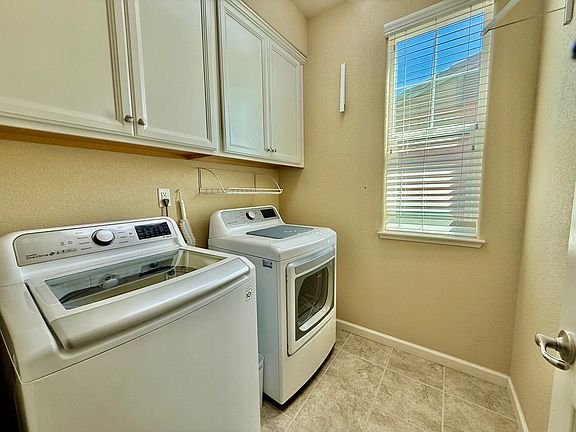 4th image of 100 Dowd Ct