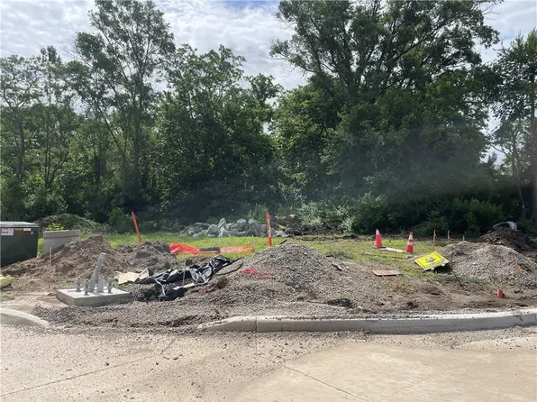 1907 & 1925 SW Scherer Rd, Lees Summit, MO 64082
