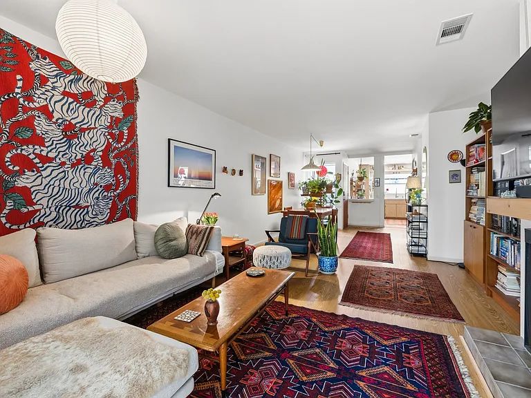 771 Seneca St #54 — Photo 13