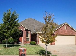 18405 Mesa Rd, Edmond, OK 73012