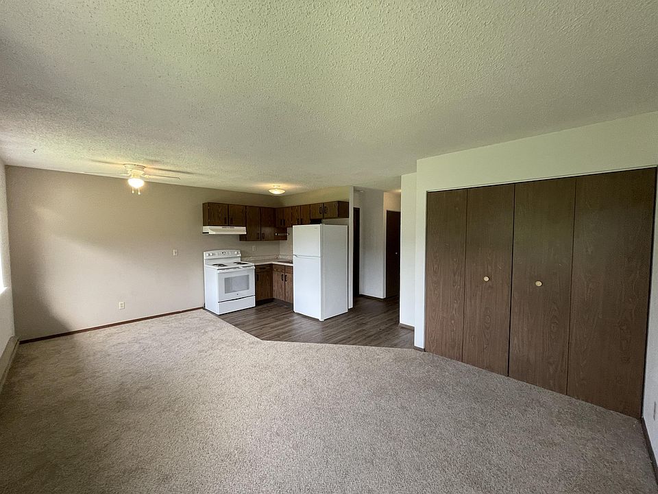 1st image of 2426 Hengel Ct APT 207