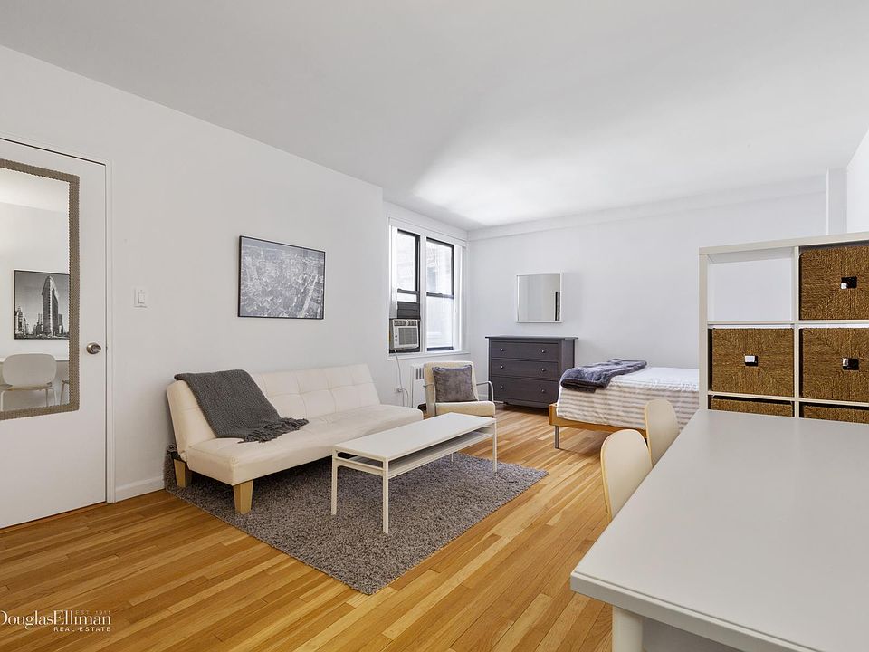 1st image of 60 9th St APT 531