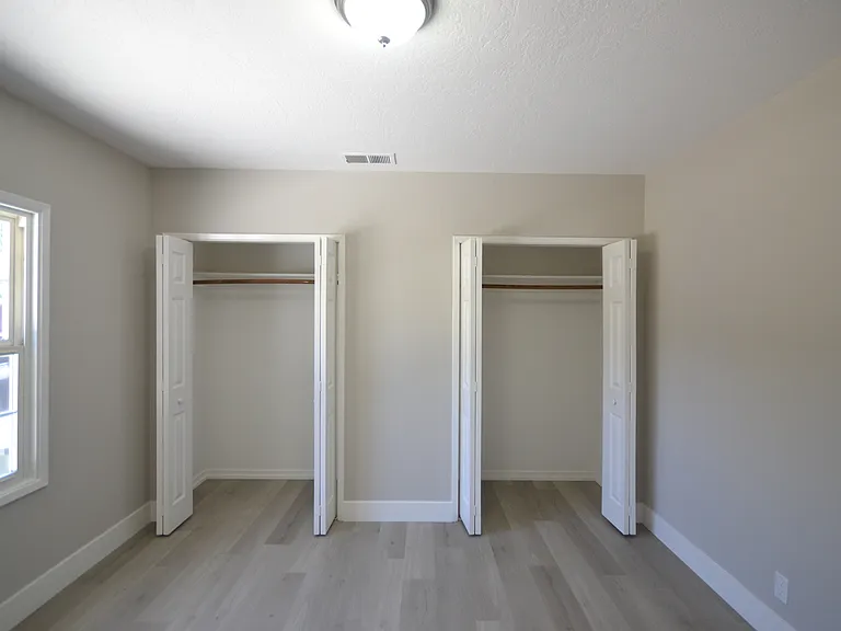 345 N Fremont St — Photo 6