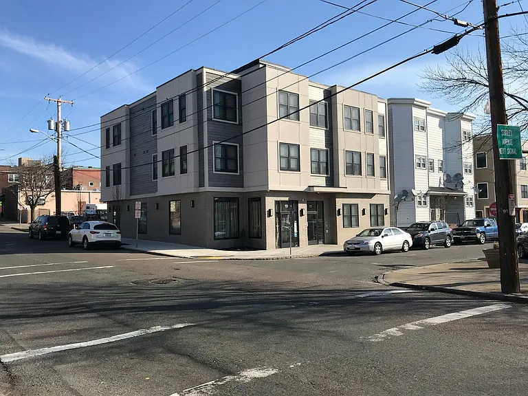 17-19 Dehon St — Photo 12