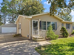 2033 Westview Ave, Waterloo, IA 50701