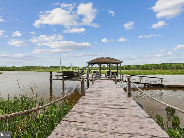 13910 Piscataway Dr, Fort Washington, MD 20744