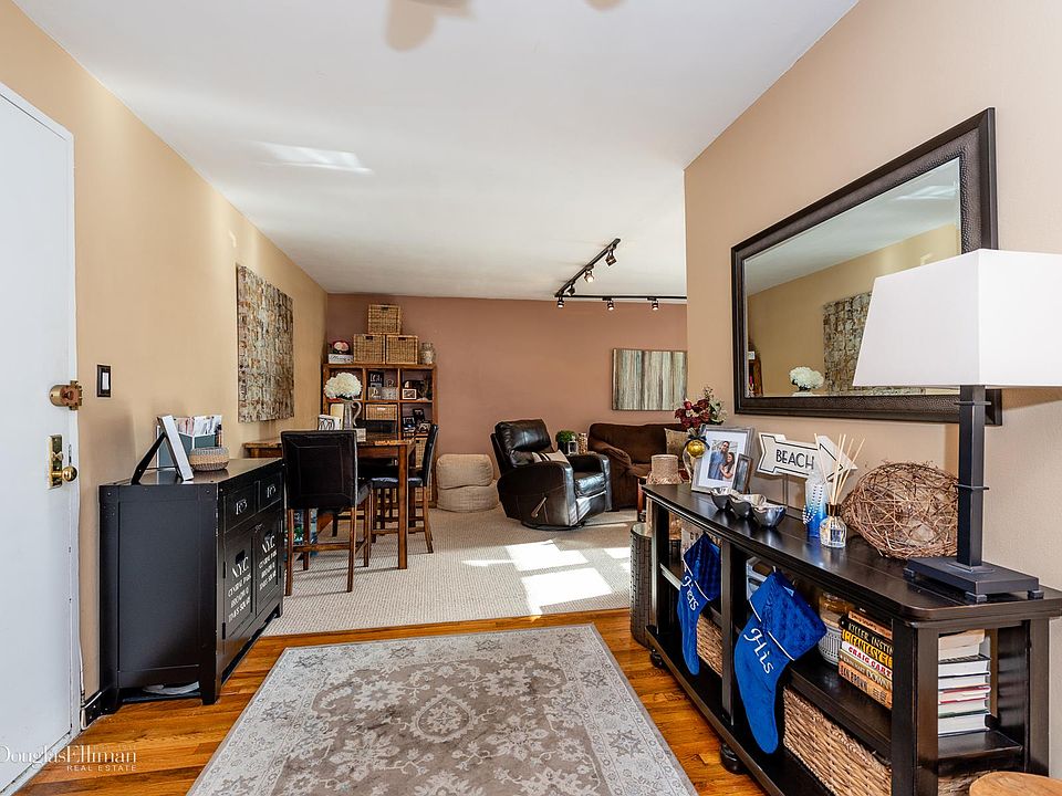 1st image of 410 E Broadway APT 4R