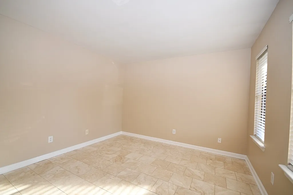 1 bed, $850 — Photo 2