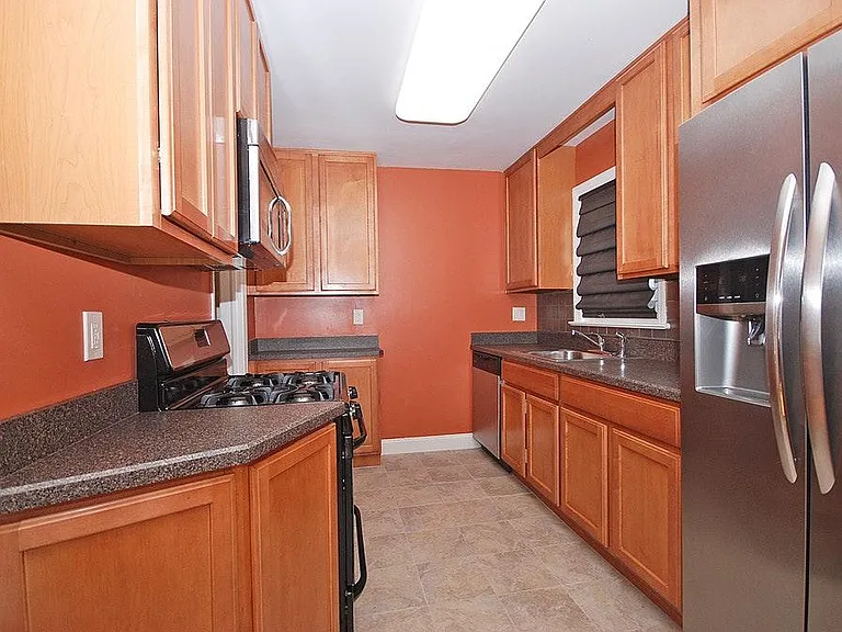 3721 Silsby Rd — Photo 7