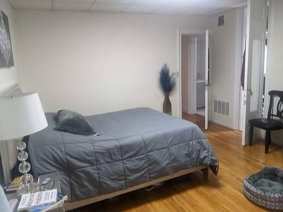 2nd image of 2 Grant St #G