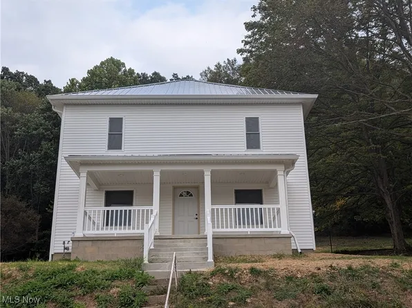 564 Washington St, Crooksville, OH 43731
