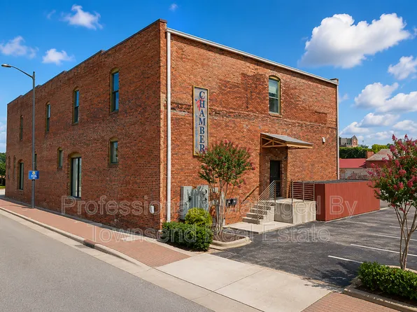 159 Maxwell St Unit 200, Fayetteville, NC 28301