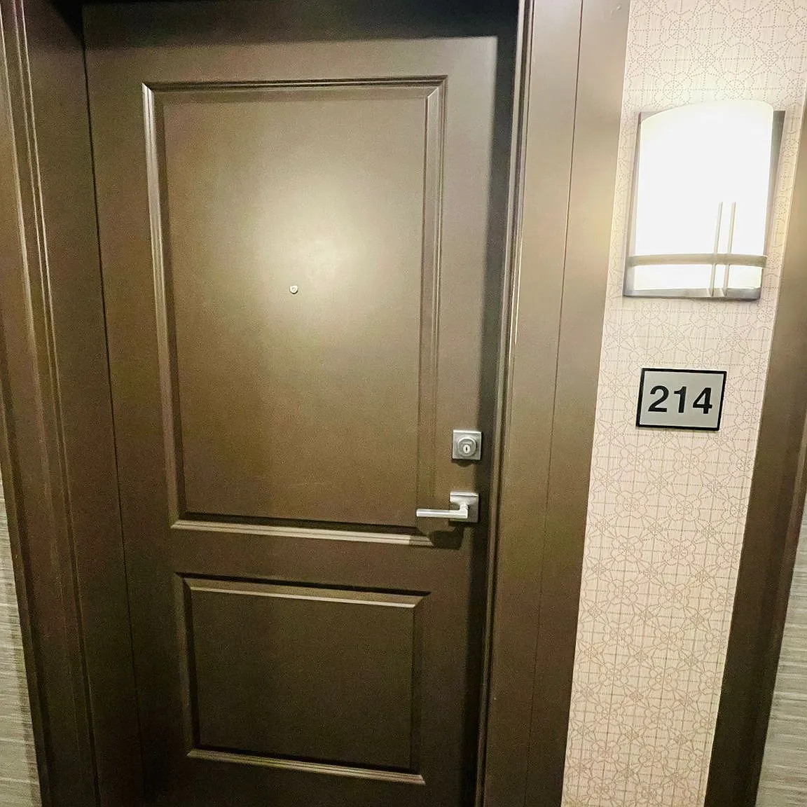 2 bed, $2,000 — Photo 2