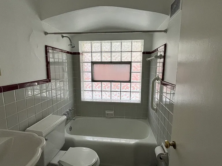 6230 Loughborough Ave #1 — Photo 2