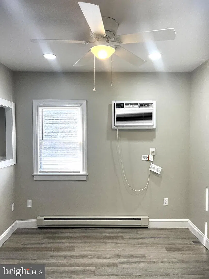 1 bed, 1.0 bath, 1206 sqft, $1,675 — Photo 3