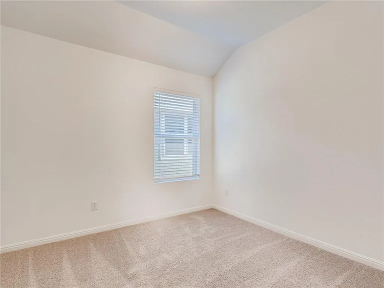 2629 Bantry Rd — Photo 47