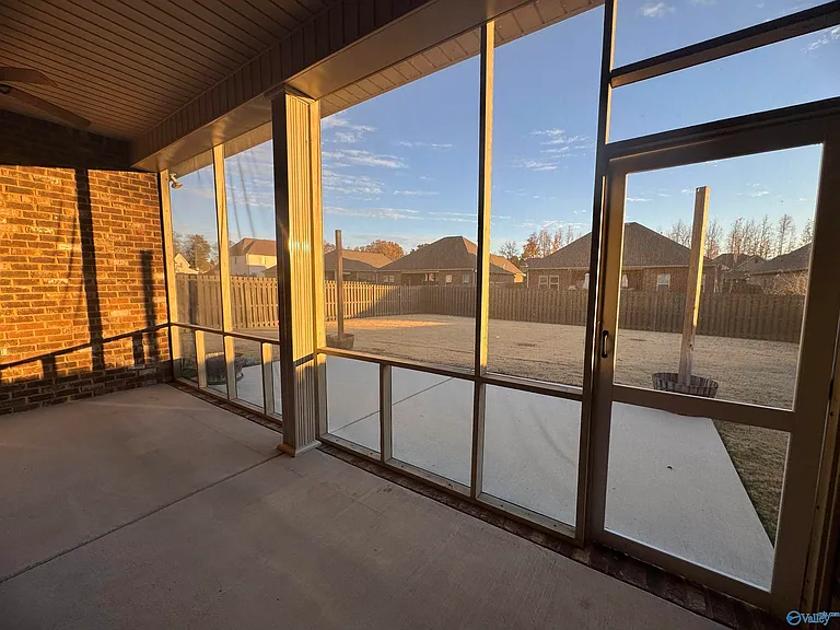 5006 River Birch Ln SE — Photo 2