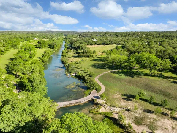 5055 Wayside Dr, Wimberley, TX 78676