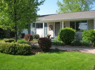 357 Wolverine Dr, Wolverine Lake, MI 48390