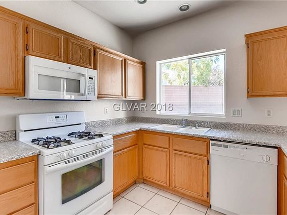 5th image of 10421 Timber Canyon Ave