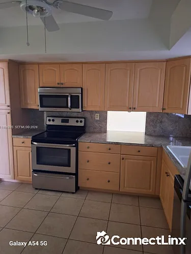 710 NW 77th Way Photo 1