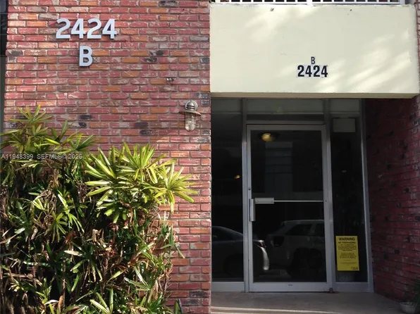 2424 SE 17th St APT 114B, Fort Lauderdale, FL 33316