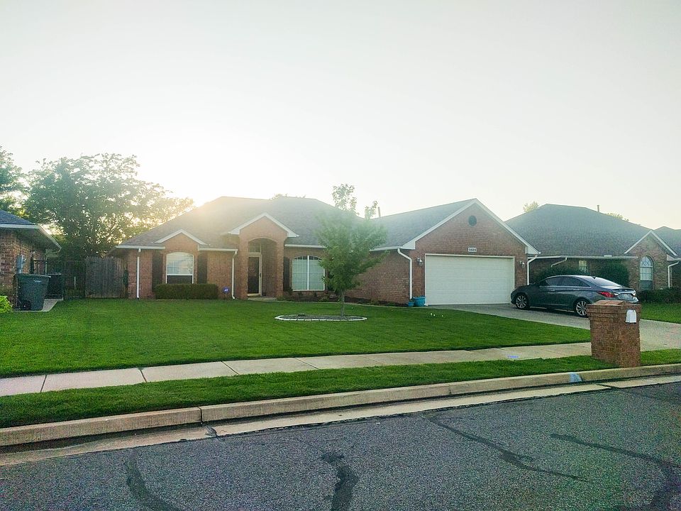 1st image of 2525 Prescott Ave