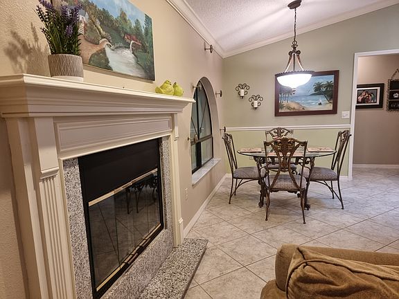 4th image of 317 Caen Ct