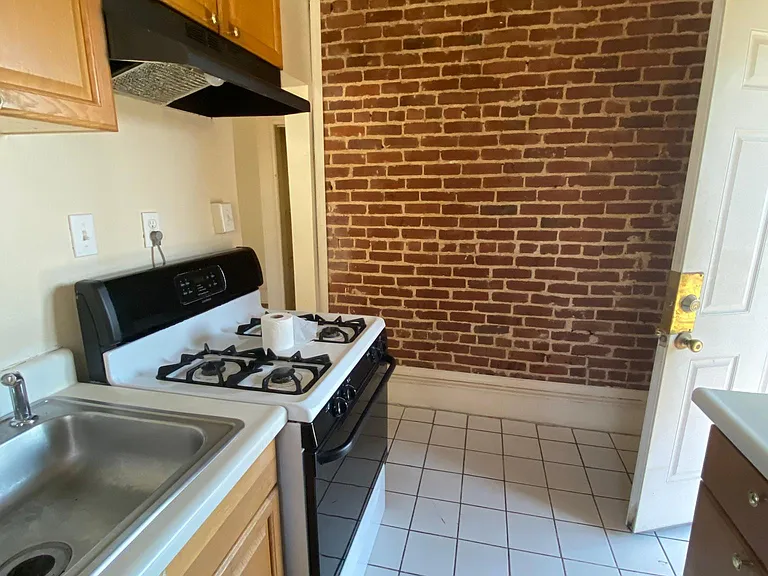 1100 S 46th St #2A — Photo 12