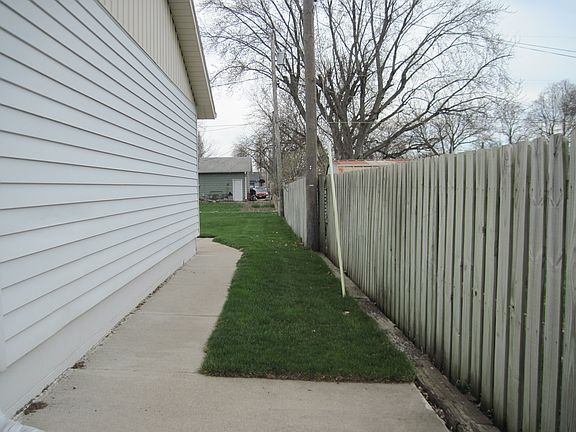 5th image of 1453 W 12th St