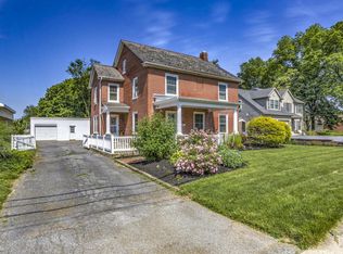 5890 Lemon St, East Petersburg, PA 17520