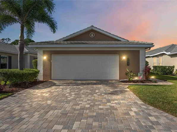 11045 Barnsley Dr, Venice, FL 34293