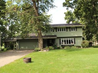 1513 Forest Gln, Oregon, WI 53575
