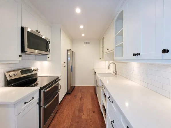 7575 Katy Fwy APT 111, Houston, TX 77024