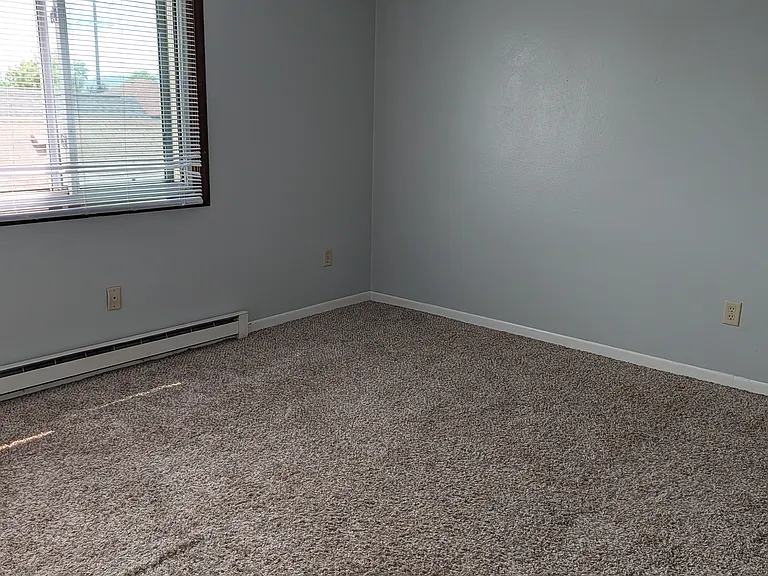718 E 9th St #2 — Photo 9