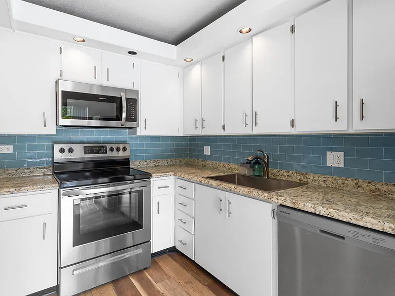 3900 SE County Line Rd #12C — Photo 6