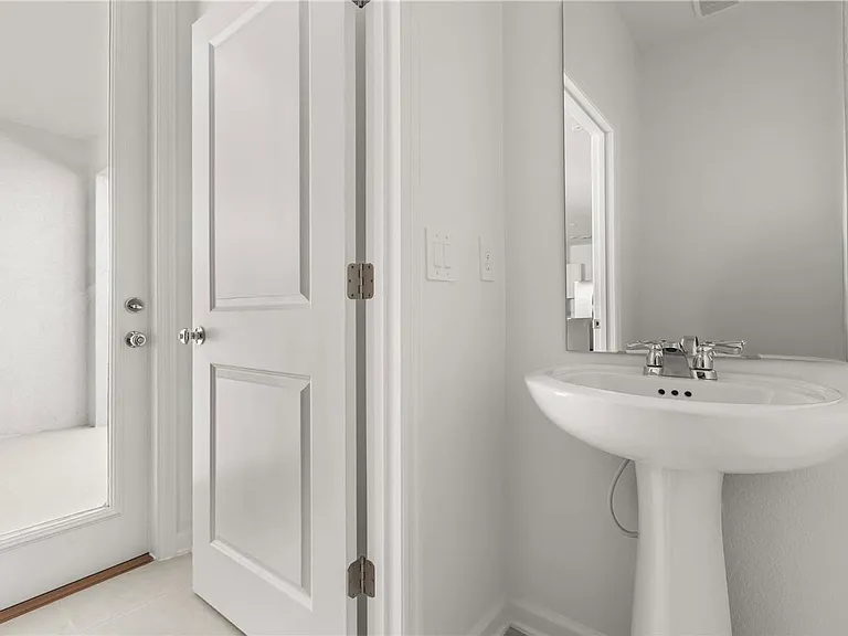 3126 Kurtz Ter — Photo 8
