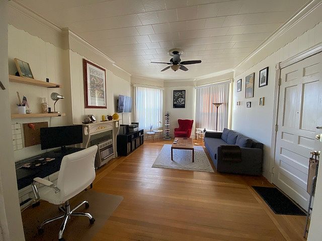 1st image of 113 S Lake Ave Floor 1
