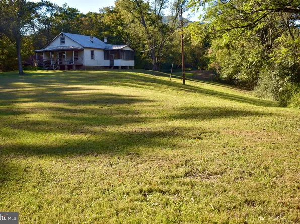 1675 Wolftown Hood Rd, Hood, VA 22723