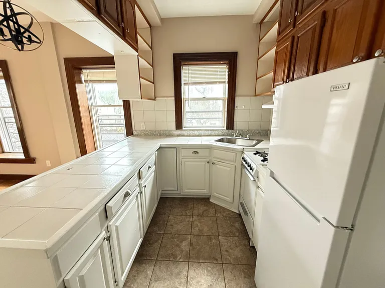 83-85 Meigs Street — Photo 11