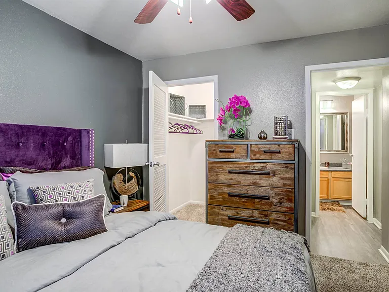 Envue Apartments — Photo 15