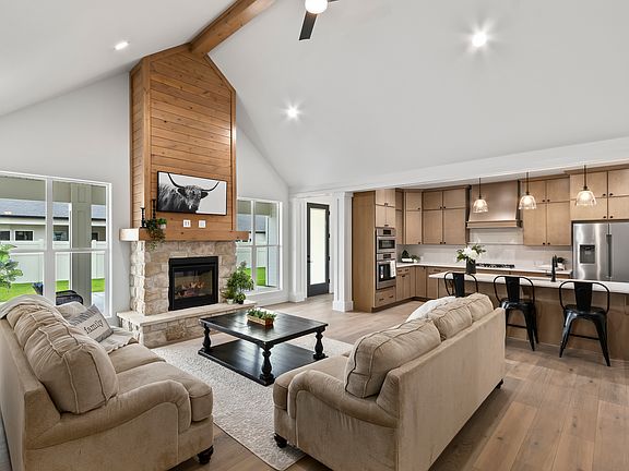 7th image of this home