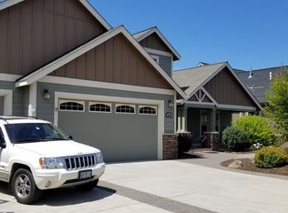 3717 SW Cascade Vista Dr, Redmond, OR 97756