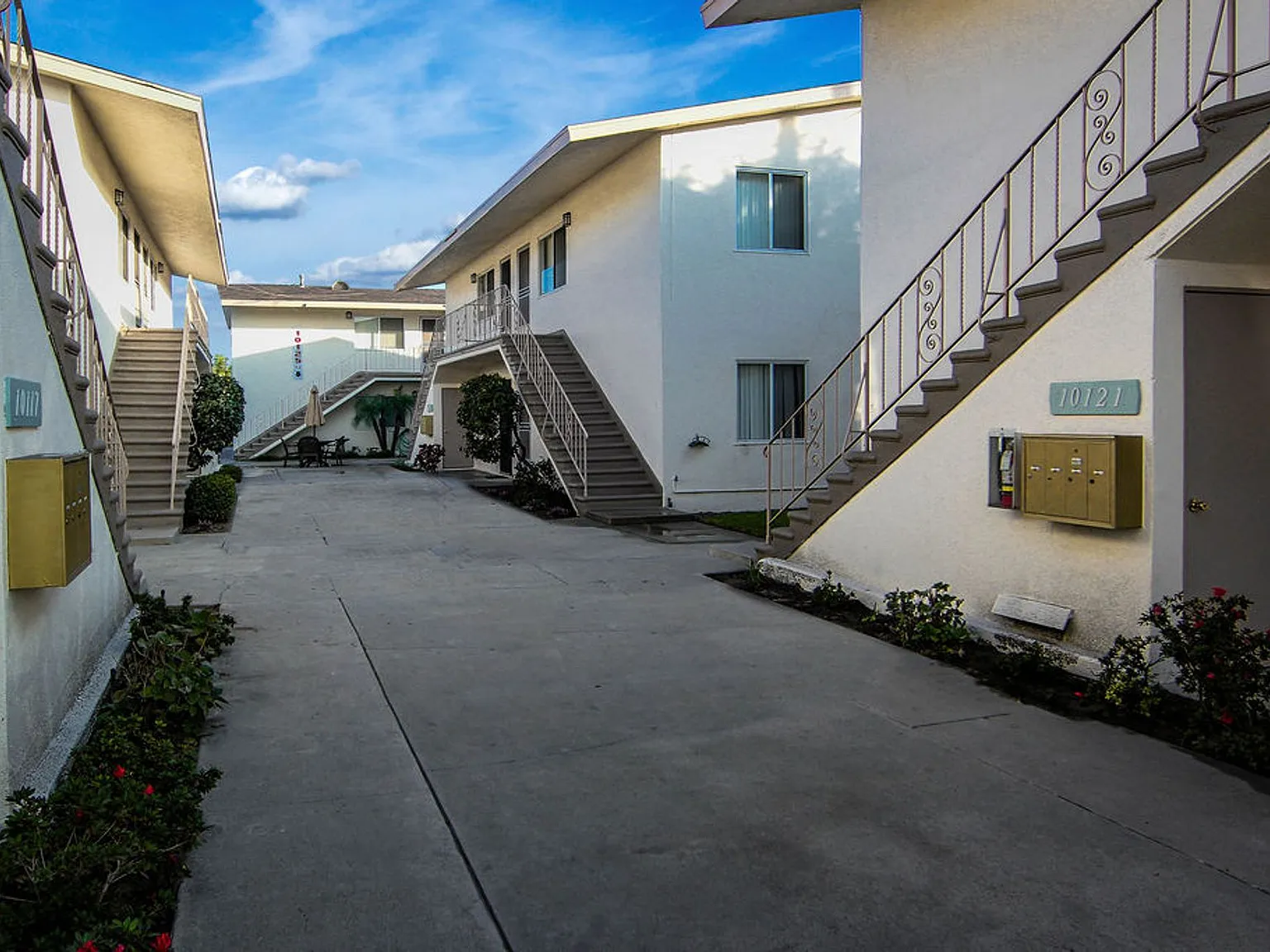 Ponderosa Apartments — Photo 3