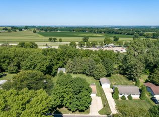 1038 Westwood Dr, Faribault, MN 55021
