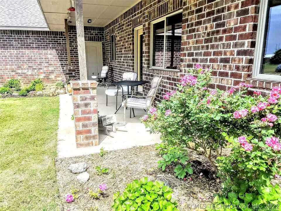 3670 N 371st Rd, Holdenville, OK 74848 Zillow