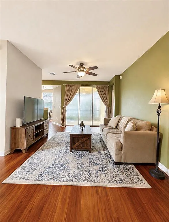 2 bed, 2.0 bath, 1490 sqft, $1,600 — Photo 3