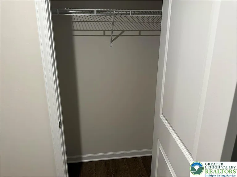 157 Van Fleet Cir — Photo 4
